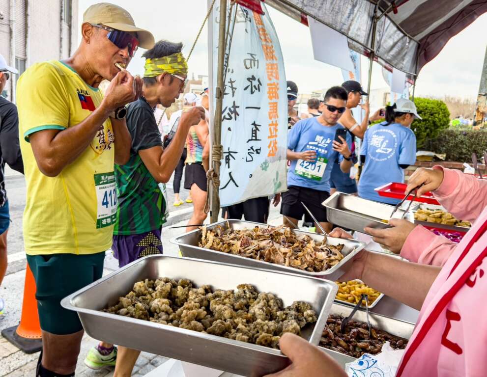沿線設置「特色美食補給站」。