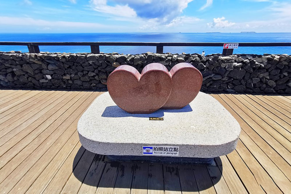 七美一日遊+月鯉灣浮潛或探索行舟