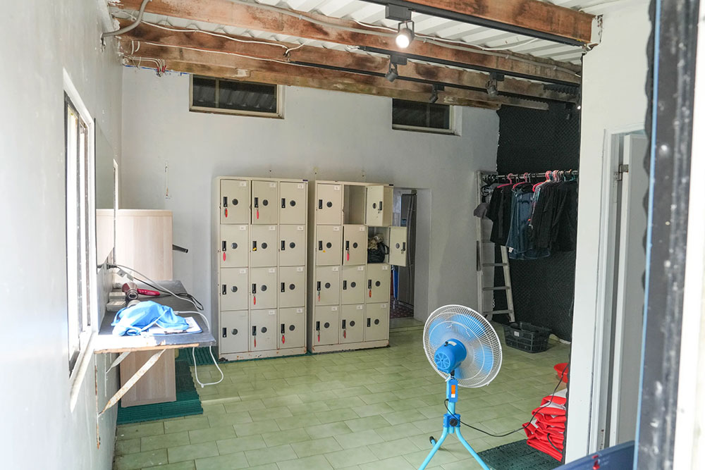 SUP立式划槳.漫遊嵵裡沙灘 / 波賽頓蒔裡店